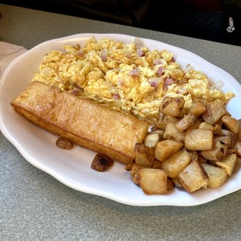 Water Wheel Breakfast & Gift House - Breakfast is served at the Water Wheel. - Breakfast & Brunch Near Me - Jefferson, New Hampshire Water Wheel Breakfast & Gift House - Breakfast is served at the Water Wheel. - Breakfast & Brunch Near Me - Jefferson, New Hampshire