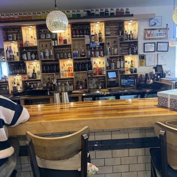 Ollie’s - Beautiful bar - New American Near Me - Fitchburg, Wisconsin