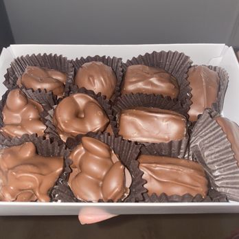 See's Candies - Milk chocolates with nuts - Candy Stores Near Me - La Habra, California See's Candies - Milk chocolates with nuts - Candy Stores Near Me - La Habra, California