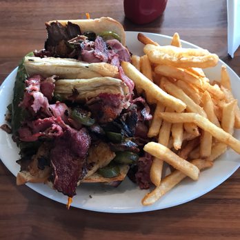 Willow Ranch - Plough Boy Sandwich - Barbeque Near Me - Buttonwillow, California
