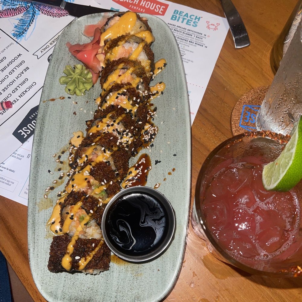 Beach House - Crunchy salmon roll - Bars Near Me - Pompano Beach, Florida Beach House - Crunchy salmon roll - Bars Near Me - Pompano Beach, Florida