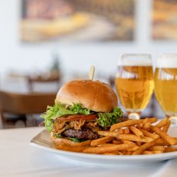 The Pinnacle Restaurant  - Pinnacle Burger