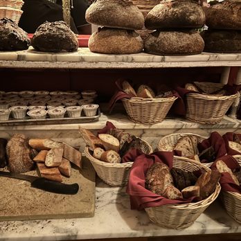 Le Diplomate - Bread Bar - Brasseries Near Me - Washington, DC, District of Columbia