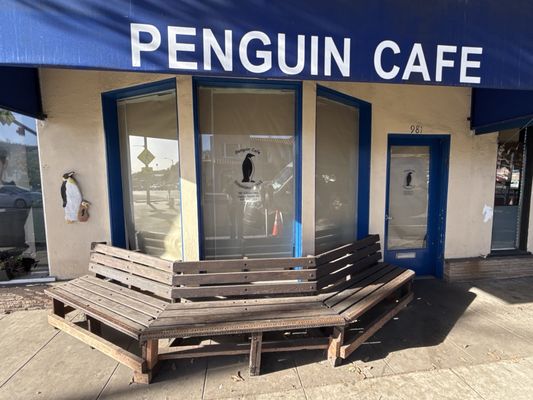 Penguin Cafe by null
