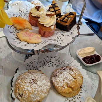 Tea Room - Tea Rooms Near Me - Mississauga, Ontario