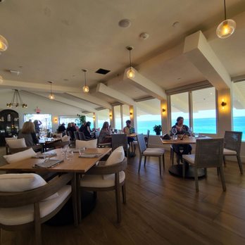 Larsen - Inside - Cocktail Bars Near Me - Laguna Beach, California