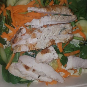 Cunningham's Cafe & Bakery - Create your own salad ..chicken carrots spinach cheddar cheese and cucumbers - Bakeries Near Me - Towson, Maryland