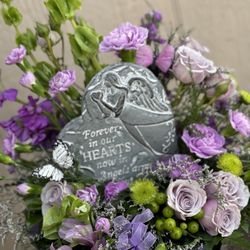 The Old Homestead Market & Floral - Beautiful sympathy Arrangements to honor your loved one.