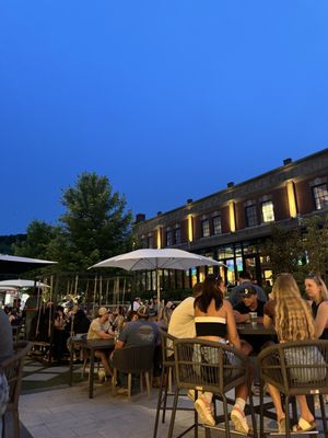 J. Rieger & Co. by null