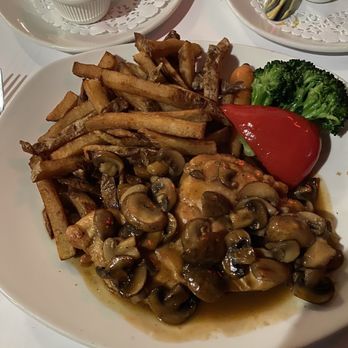 Vivaldi - Chicken Marsala is amazing - Italian Near Me - Montreal, Quebec Vivaldi - Chicken Marsala is amazing - Italian Near Me - Montreal, Quebec