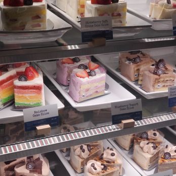 Paris Baguette - Bakeries Near Me - Mississauga, Ontario