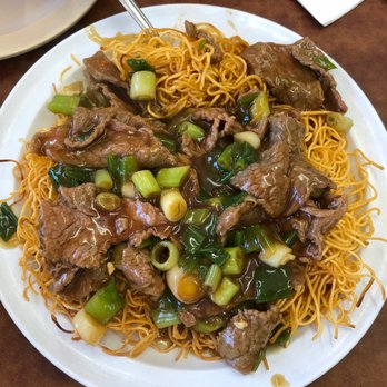 Yuet Lee - pan friend crisp noodles with beef and scallion - Chinese Near Me - San Francisco, California