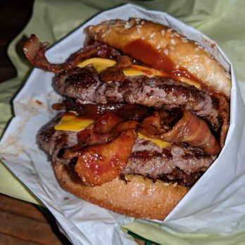 Thirsty Isle - Delicious! Huge Burgers! - Pubs Near Me - Long Beach, California Thirsty Isle - Delicious! Huge Burgers! - Pubs Near Me - Long Beach, California