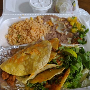 Taquizas Los Pistoleros - Mexican Near Me - El Paso, Texas