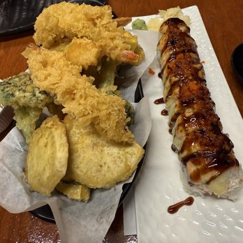 Sushiland - Lion king roll and mixed tempura - Japanese Near Me - Hayward, California Sushiland - Lion king roll and mixed tempura - Japanese Near Me - Hayward, California