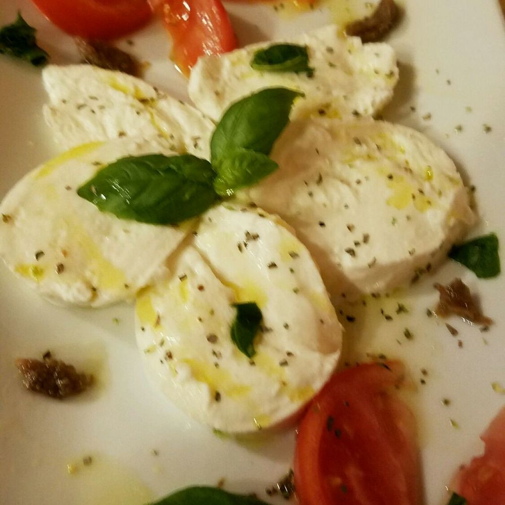 El Paradiso Del Chibo - Mozzarella Di Bufala - Italian Near Me - York, YOR