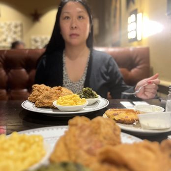 Hershey's Restaurant - Fried Chicken, Collard Greens,  Macaroni & Cheese. - American Near Me - Gaithersburg, Maryland
