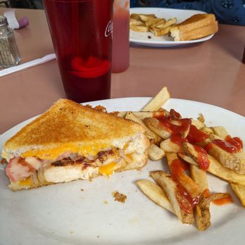 North Fifth Street Diner - a sandwich and fries - Breakfast & Brunch Near Me - Mc Sherrystown, Pennsylvania North Fifth Street Diner - a sandwich and fries - Breakfast & Brunch Near Me - Mc Sherrystown, Pennsylvania