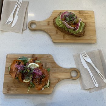 Toastique - Salmon and avocado - Juice Bars & Smoothies Near Me - Alexandria, Virginia