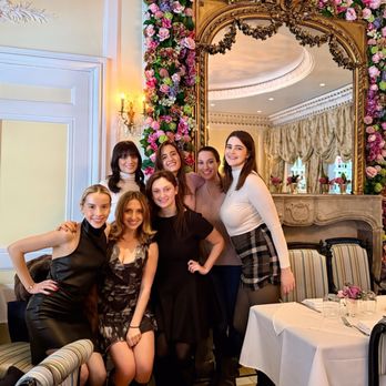 Ladurée - Tea Rooms Near Me - New York, New York