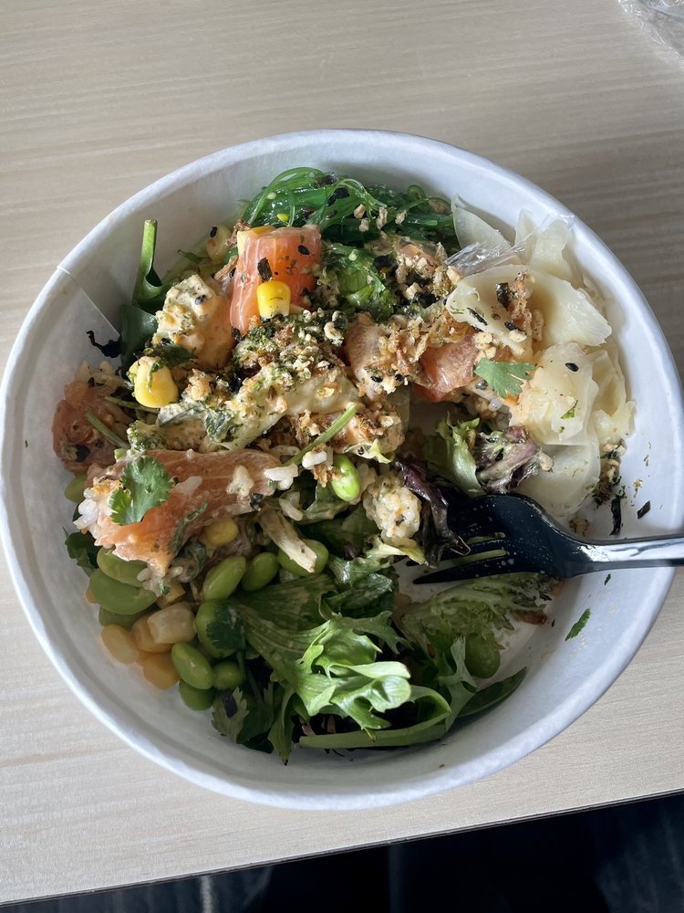 Waikiki poke and bento, Los Angeles Roadtrippers