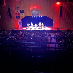 ミュージック In Concert at Renfro Valley Renfro Valley Entertainment Center | Live Music | Mount