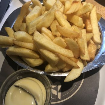 The Bistro - Fries - Brasseries Near Me - Antwerp, VAN