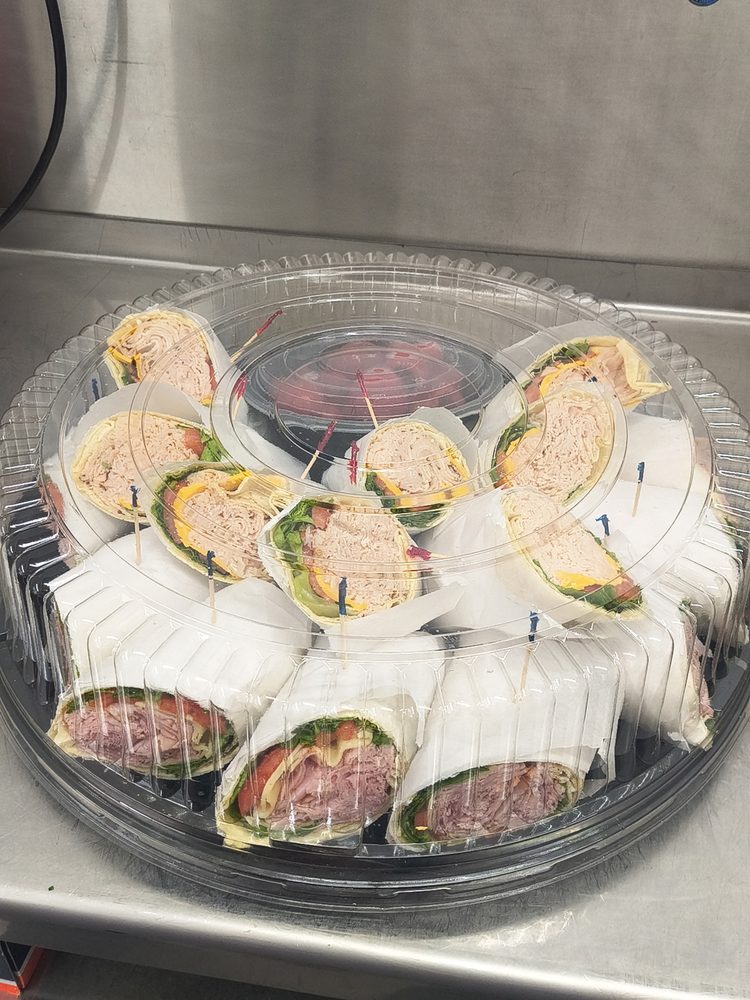 Food from Shoreline Family Diner
