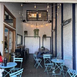 Backyard Bowls - Seating area