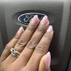 KC Nails Spa - Gel manicure
