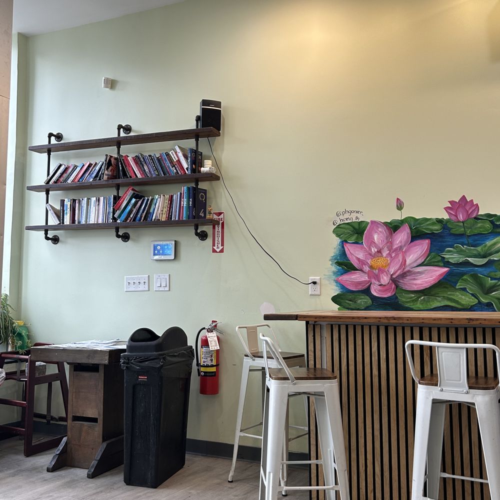 Coco Leaf - Coffee & Tea Near Me - Boston, Massachusetts