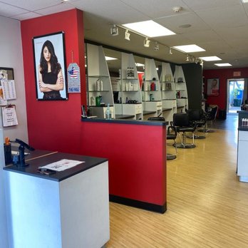 Fantastic Sams Cut & Color - Hair Stylists Near Me - Danvers, Massachusetts