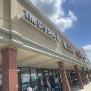 The UPS Store - Shipping Centers Near Me - Pensacola, Florida