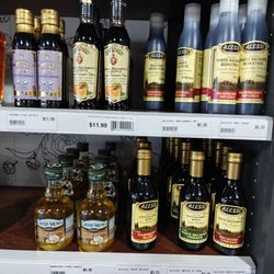 Cannatella Grocery - Fancy olive oils and vinegarettes