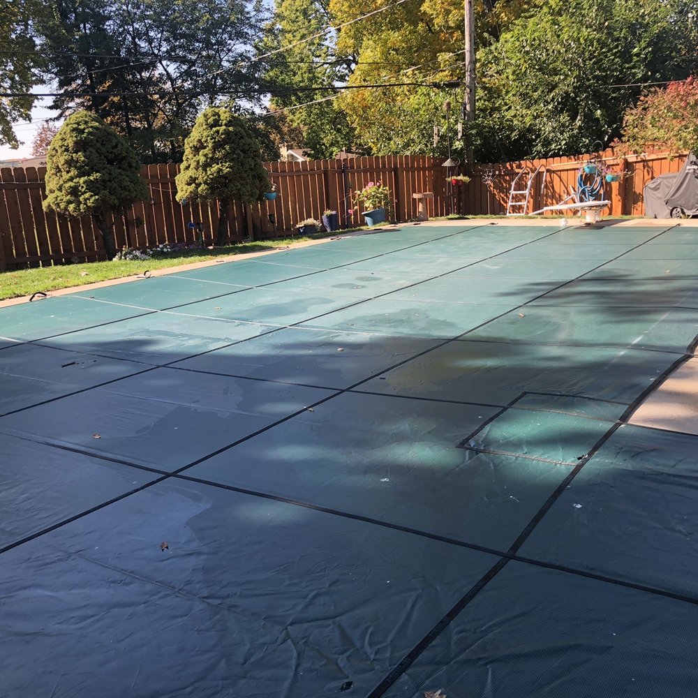 Bachmanns Pools, Spas & Saunas - Fall pool closing. - Hot Tub & Pool Near Me - Madison, Wisconsin Bachmanns Pools, Spas & Saunas - Fall pool closing. - Hot Tub & Pool Near Me - Madison, Wisconsin