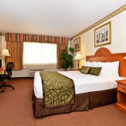 Inn & Suites At Discovery Kingdom - King Executive Room