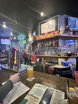 The Landing Eatery & Pub by null