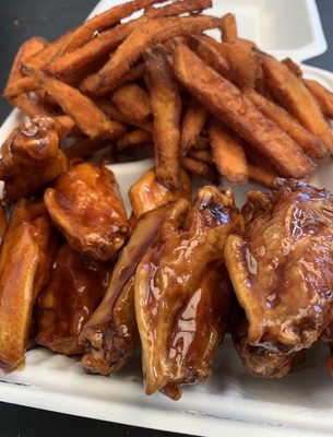 BNB Wings N Things by null