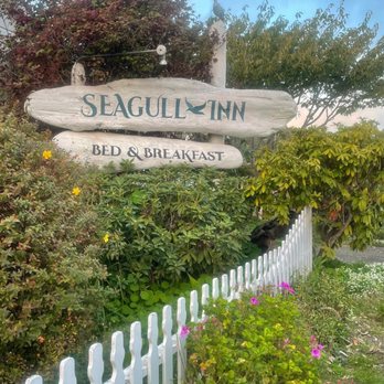 Seagull Inn Bed & Breakfast - Sign out front - Bed & Breakfast Near Me - Mendocino, California Seagull Inn Bed & Breakfast - Sign out front - Bed & Breakfast Near Me - Mendocino, California