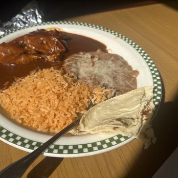 Taco House Mexican Grill - Mole plate - Tacos Near Me - Stockton, California Taco House Mexican Grill - Mole plate - Tacos Near Me - Stockton, California