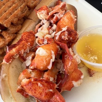 Shanks Waterfront Dining - 6oz lobster roll - New American Near Me - Clinton, Connecticut Shanks Waterfront Dining - 6oz lobster roll - New American Near Me - Clinton, Connecticut