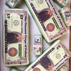 Custom Cakes by Patrice - Cake that I bought