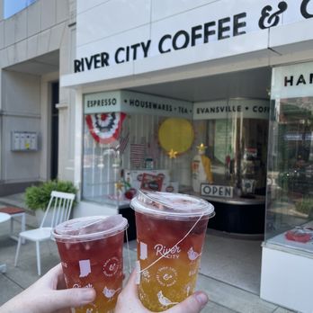 River City Coffee + Goods - Ski Tea Tonic - Coffee & Tea Near Me - Evansville, Indiana