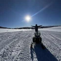 Deer Valley Snowmobile Tours - Snowmobilezen