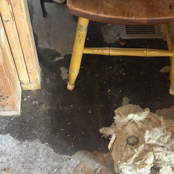 i Riverdale Construction - Water entered the house where it wasn't completely closed.  Workers didn't come for weeks leaving my open and exposed to water damage. - General Contractors Near Me