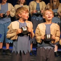 Elgin Opera House - Oliver!