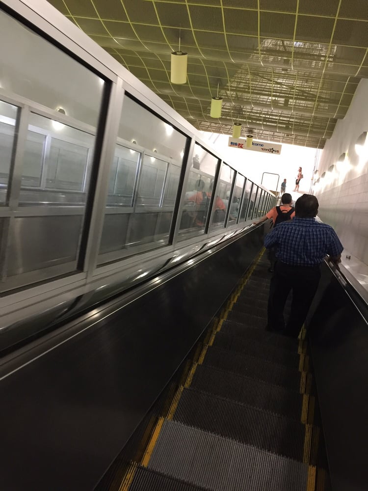 KMART CLOSED Updated July 2024 10 Photos & 43 Reviews 6626 Metropolitan Ave, Middle