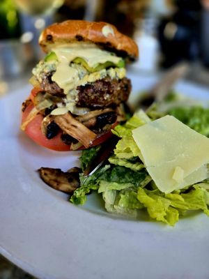 Yanni's Bar & Grill - Events & Catering by null