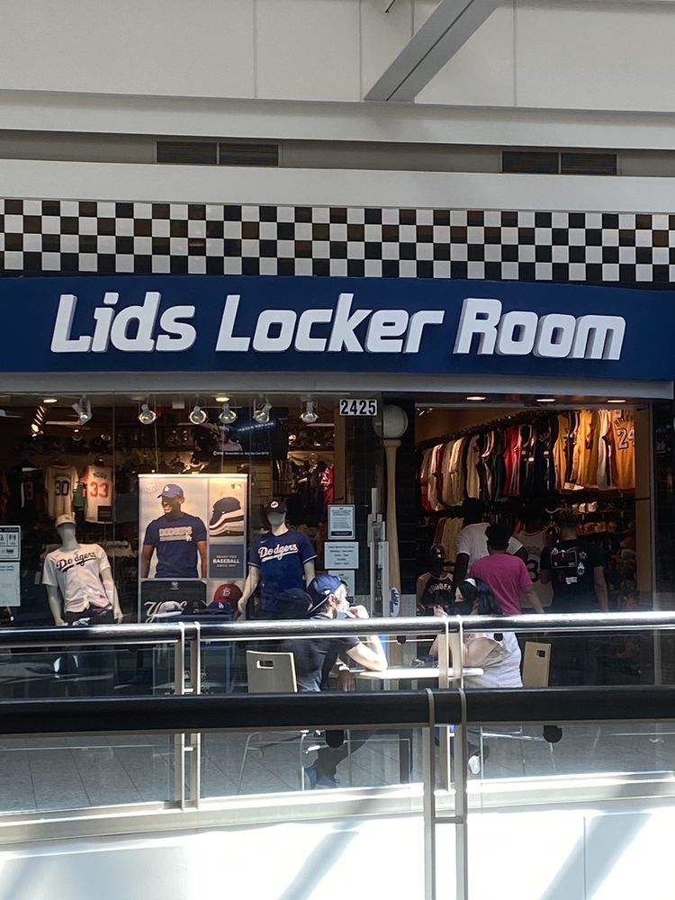 LIDS LOCKER ROOM 1300 W Sunset Rd, Henderson, Nevada Sporting Goods