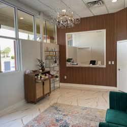 Essentials Day Spa of Summerfield - Inside left